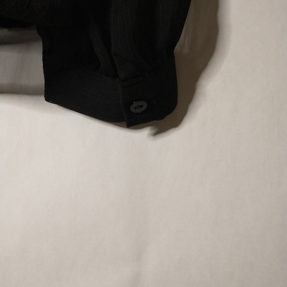 Forever 21 contemporary sheer top size small - Picture 8 of 8